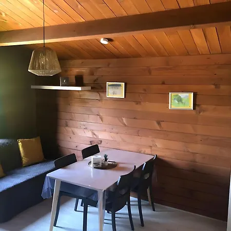 Prestige 19 Piscine Partagee * Saint-Gervais (Vendee)