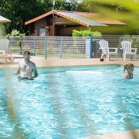 Campeggio Prestige 19 Piscine Partagée