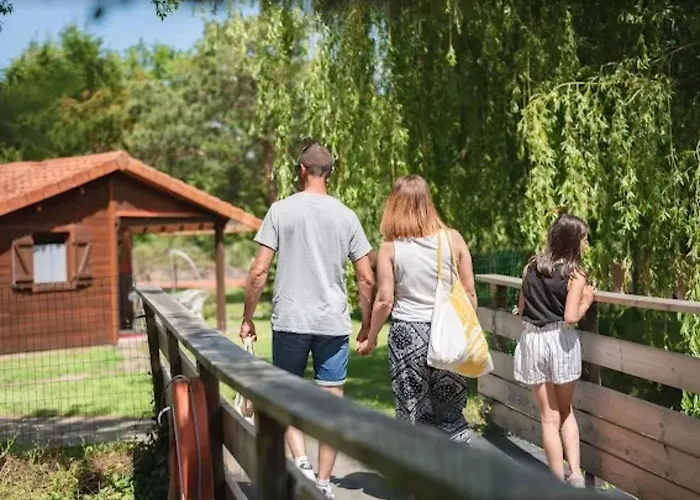 Campeggio Prestige 19 Piscine Partagée