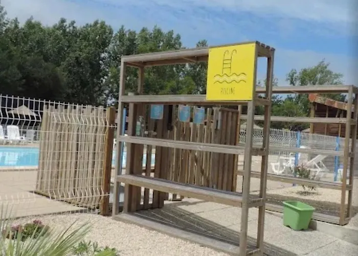 Prestige 19 Piscine Partagee Kamp alanı *