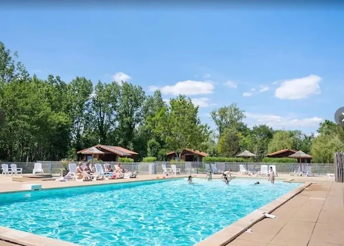 Prestige 19 Piscine Partagée *